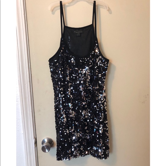 Forever 21 little black Sequin dress - Picture 2 of 4